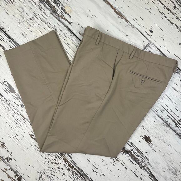 Dockers Other - Dockers D2 pant men’s 38x32 straight fit khaki Flat front super soft polyester